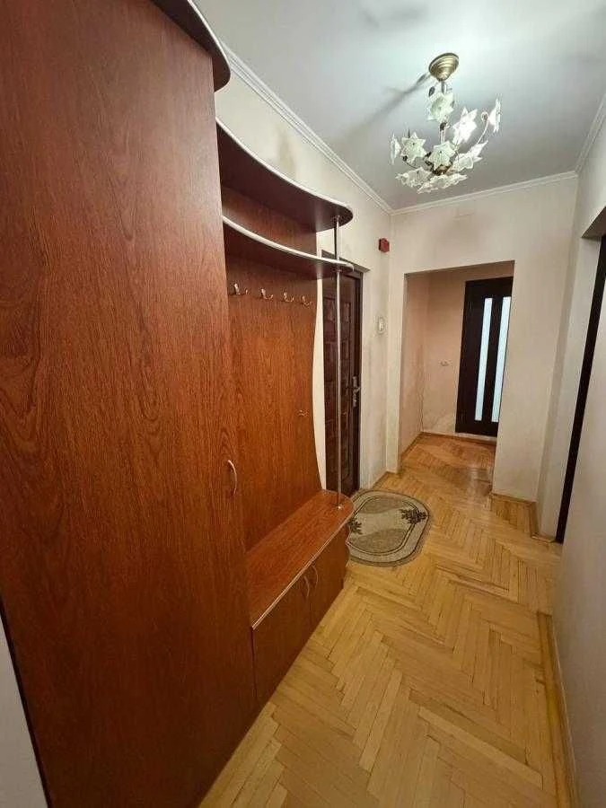 Продажа 2-комнатной квартиры с ремонтом и индивидуальным газом