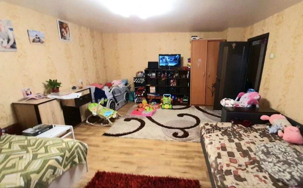 Urgent sale of a one-bedroom apartment on Obrazcov Street