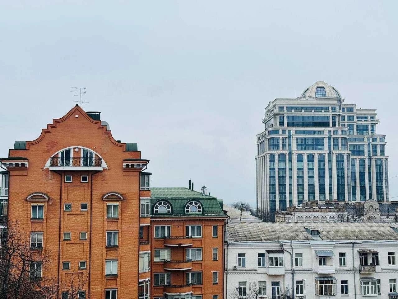 Сдается 2-комнатная квартира в Печерском районе, улица Ипсилантіївская, 3