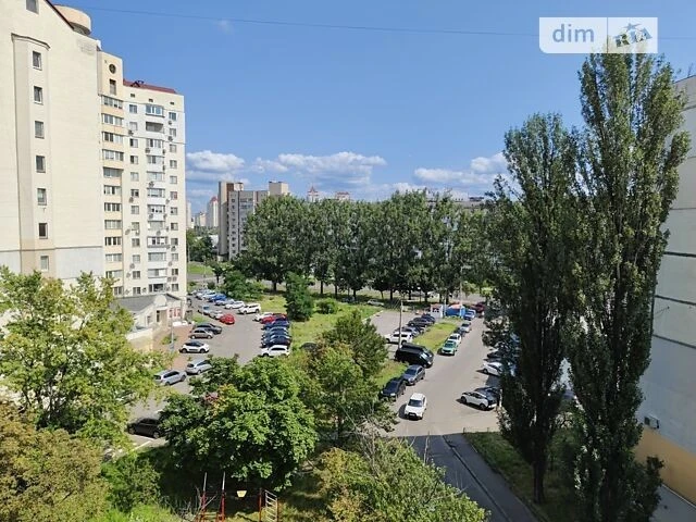 Сдается комната в аренду на улице Левка Лук'яненка 13, долгосрочно