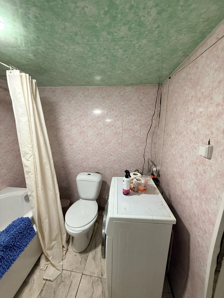 House with generator and air conditioner for sale in Korsun-Shevchenkivsky