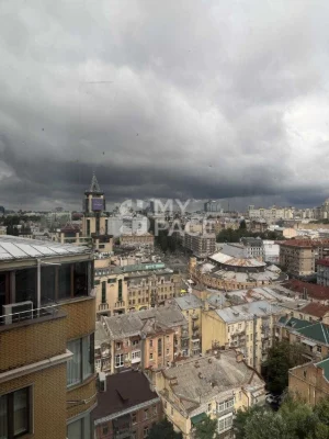 Apartment for Sale - Pechersk Center, 191 sq m, Un renovated