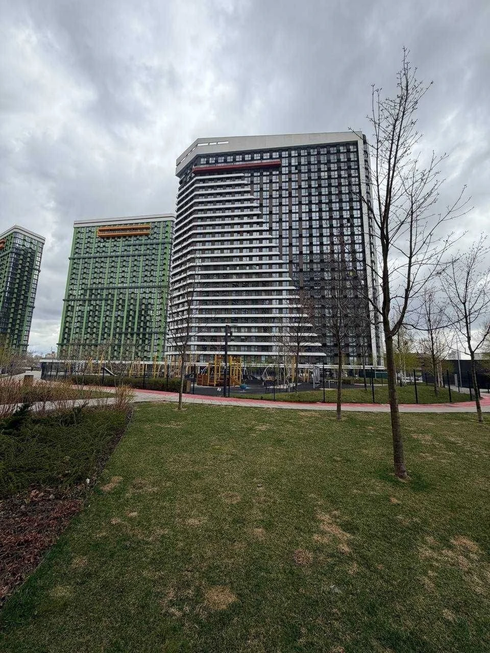 Sale of a 3-bedroom apartment in the Great 90m2 residential complex