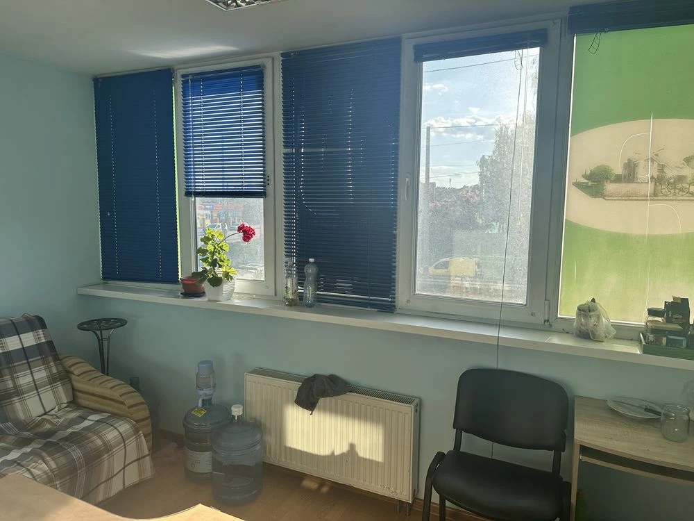 Продаж 3-квартири 154 м², проспект Левка Лук'яненка, 70.