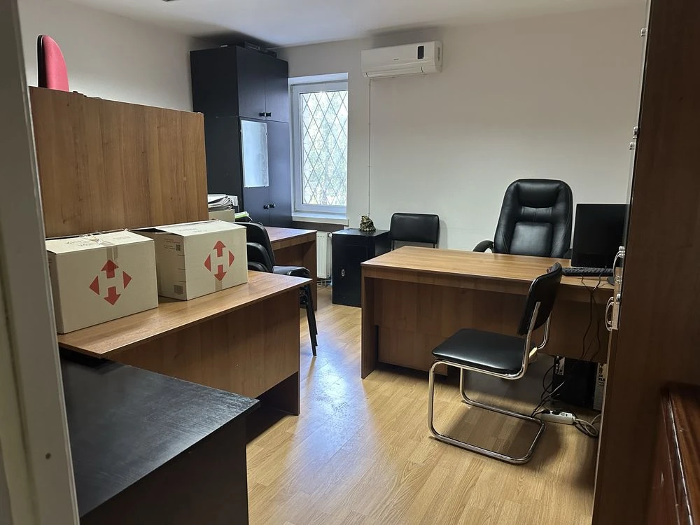 Продаж 3-квартири 154 м², проспект Левка Лук'яненка, 70.