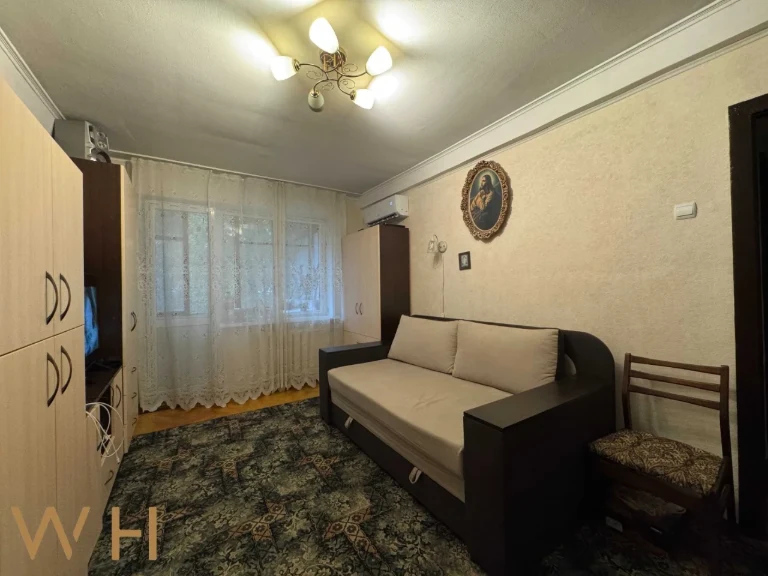 Продаж 3-кімн. квартири, пр-т Відрадний 12А, 2 поверх