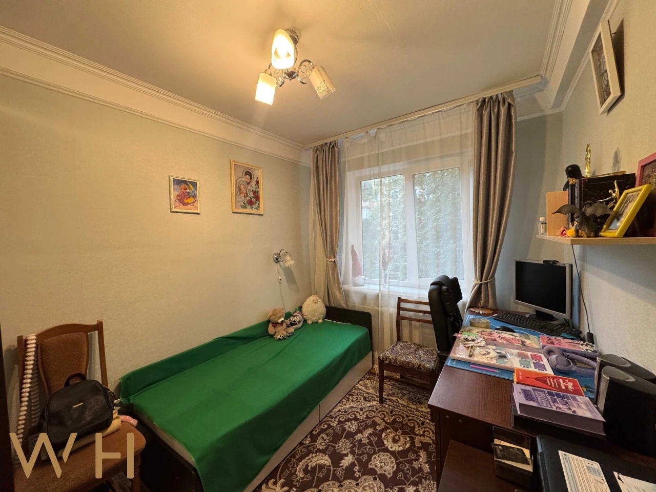 Продаж 3-кімн. квартири, пр-т Відрадний 12А, 2 поверх