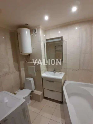 Продаж 2-к квартири просп.Червоної Калини 28