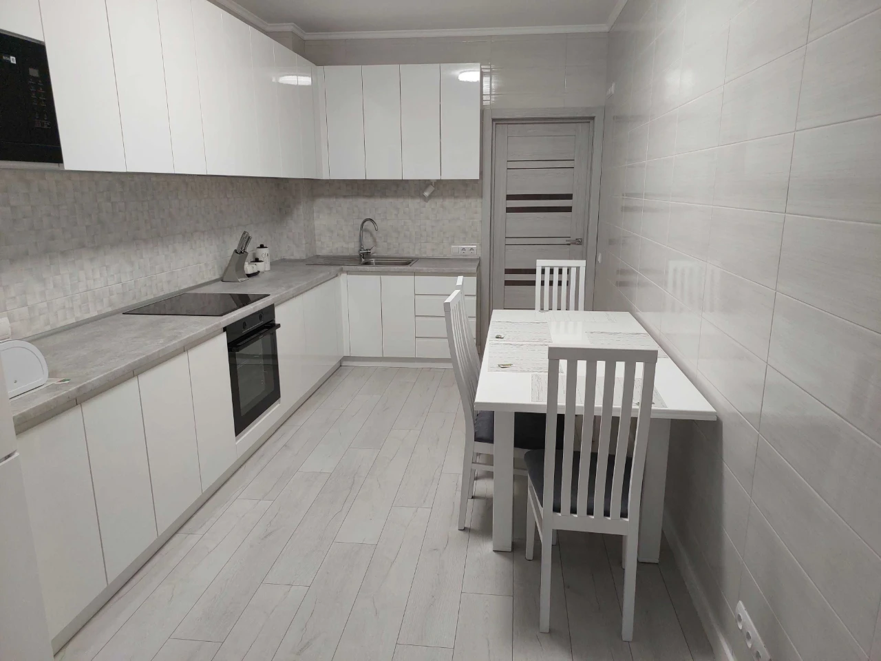 Owner, Rent 3-bedroom apartment in a new building