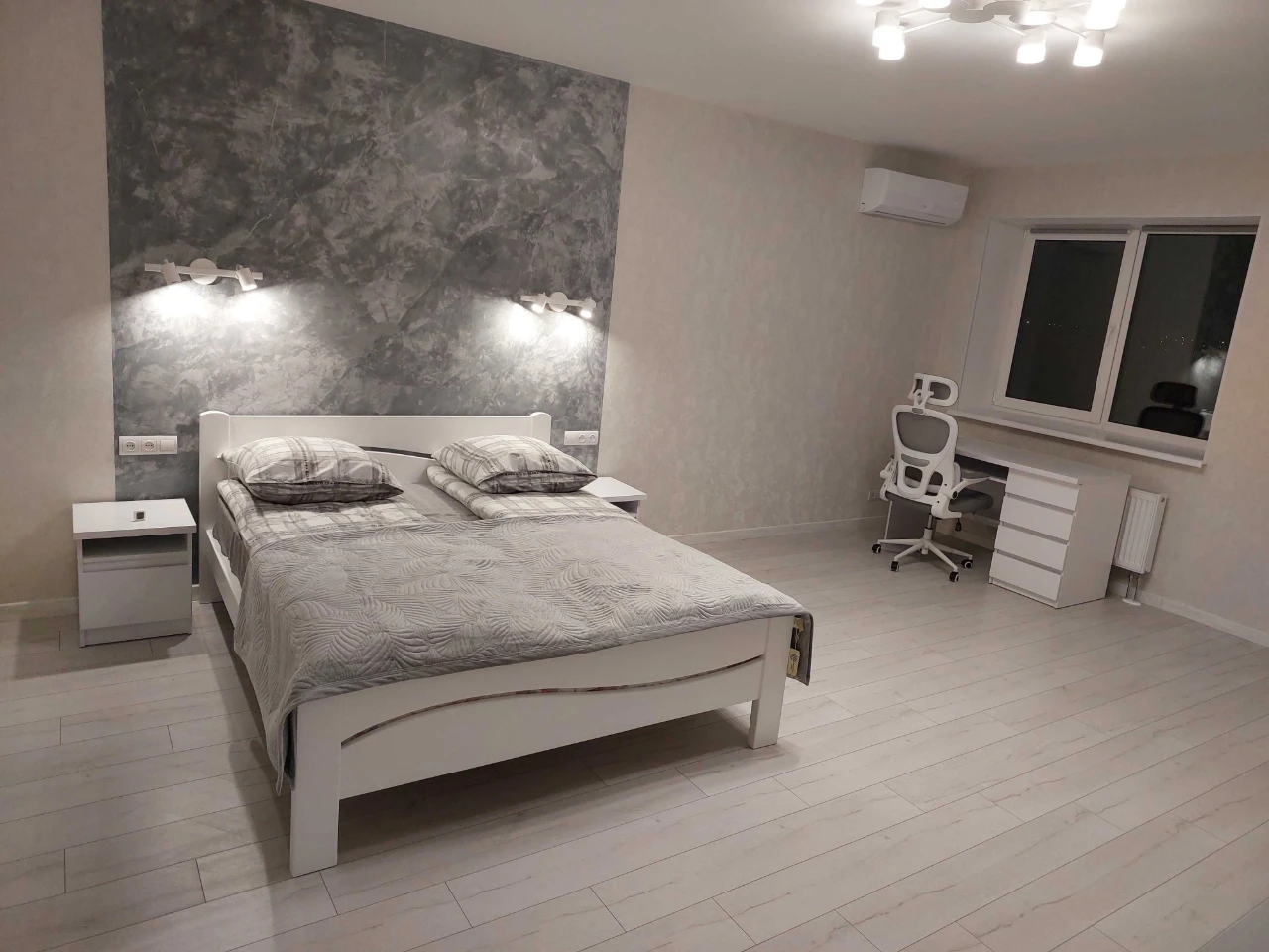 Owner, Rent 3-bedroom apartment in a new building