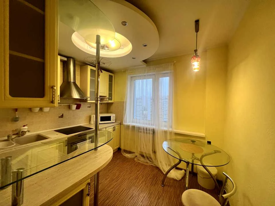 Apartment. Anna Akhmatova Street, Kyiv