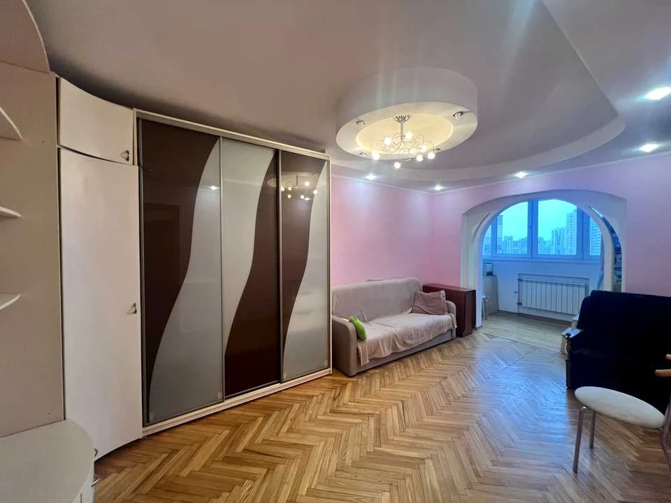 Apartment. Anna Akhmatova Street, Kyiv