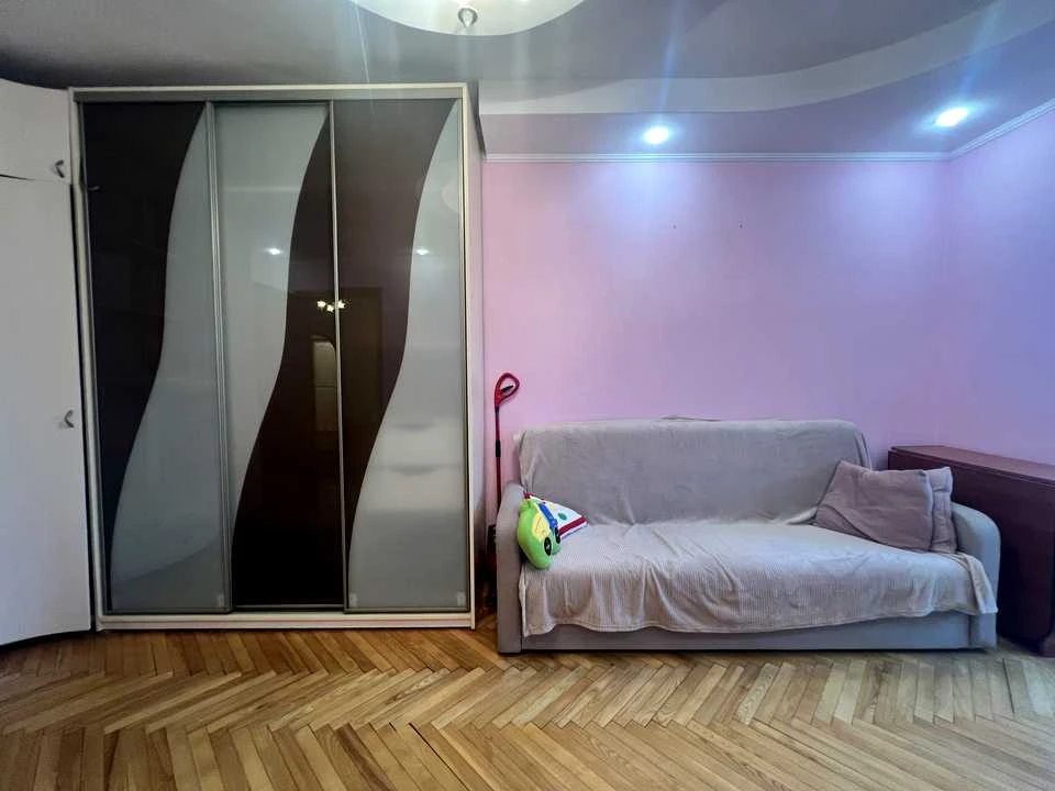 Apartment. Anna Akhmatova Street, Kyiv