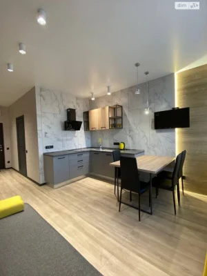 Long-Term Rental, One-Bedroom Apartment, Middle Fountain