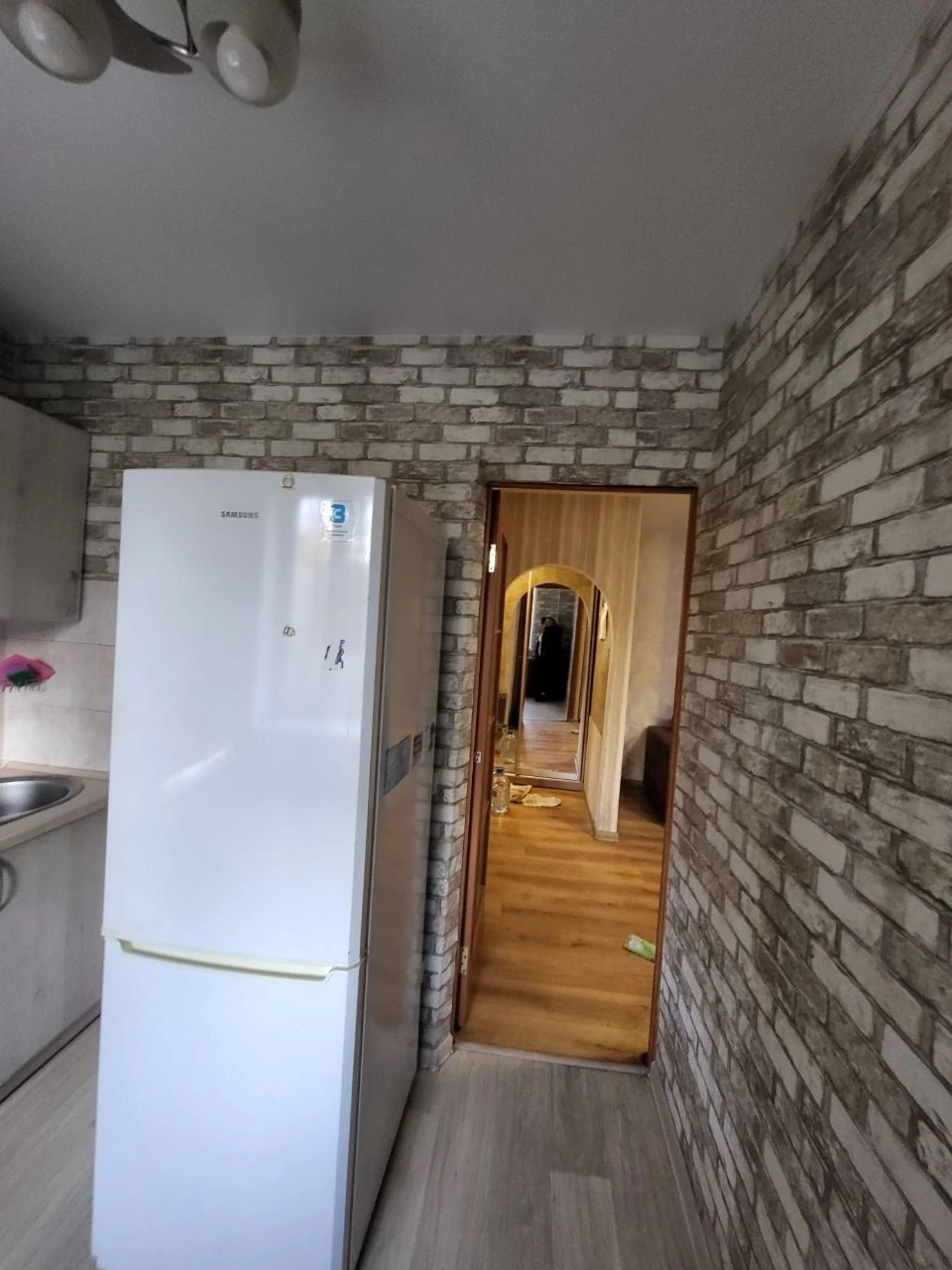For sale, 1-room apartment in the city center. Ready for occupancy.