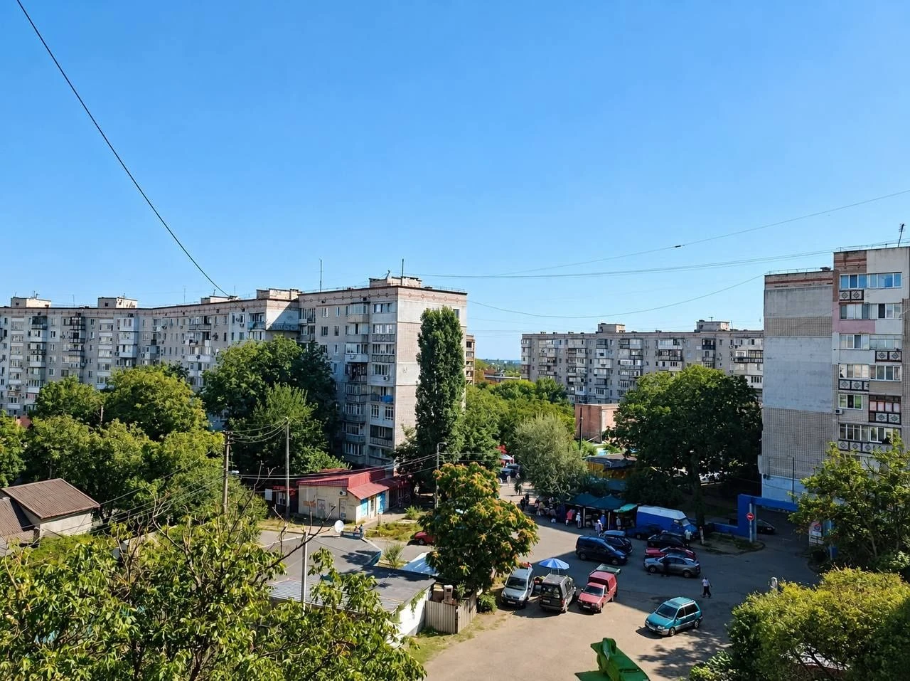 Great price! 3-room apartment for sale in Chernomorsk!