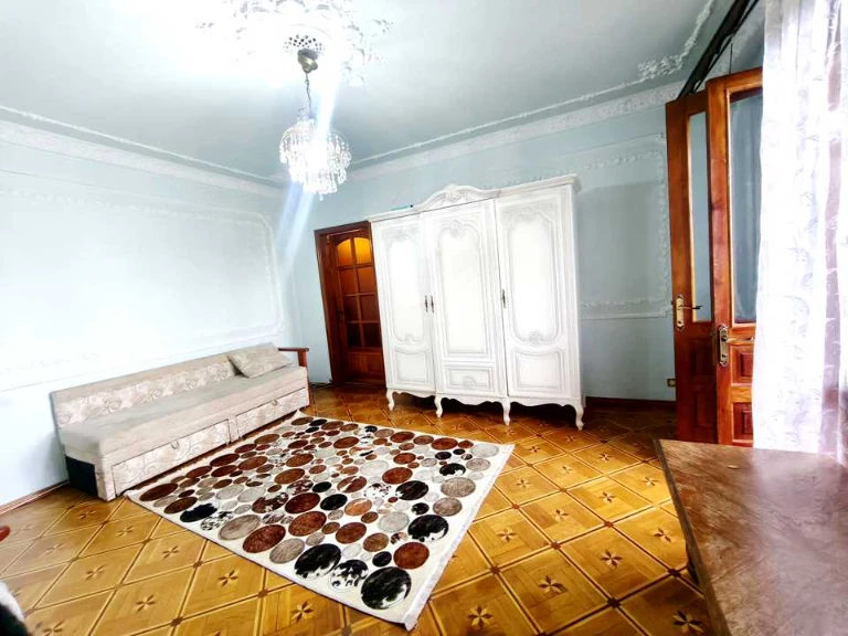 Apartment. Odesa, Krymska Street
