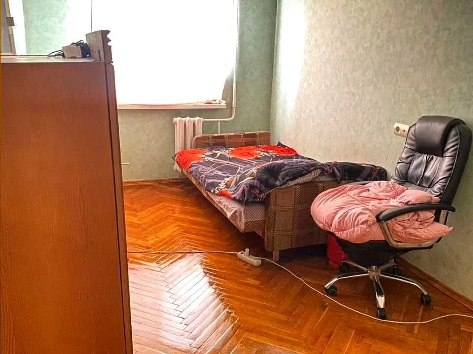 Квартира. Киев, проспект Леонида Каденюка