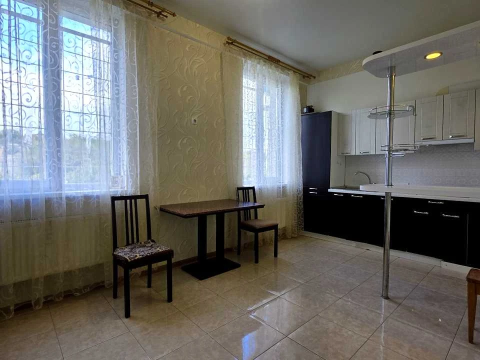 Apartment. Novo-Oлександрівska Street, Kharkiv
