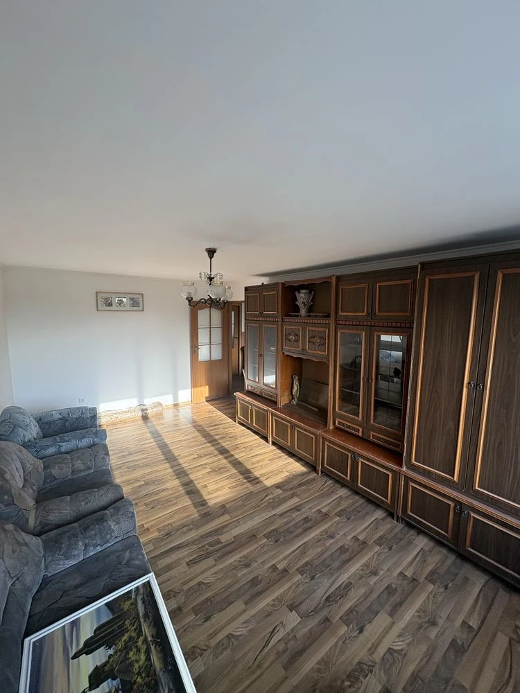 For sale: Three-room apartment