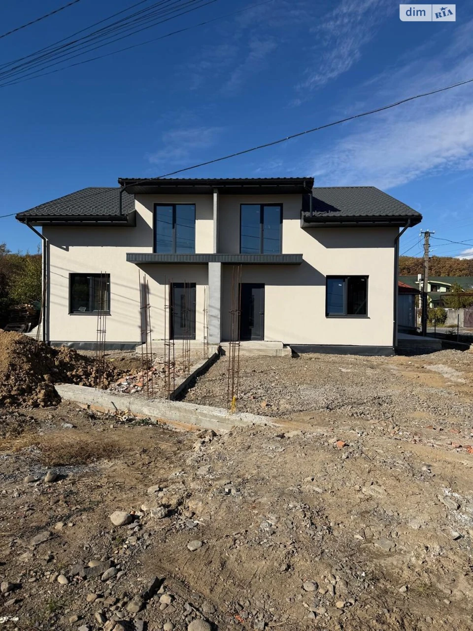 Sale of Duplex, Podlipniki