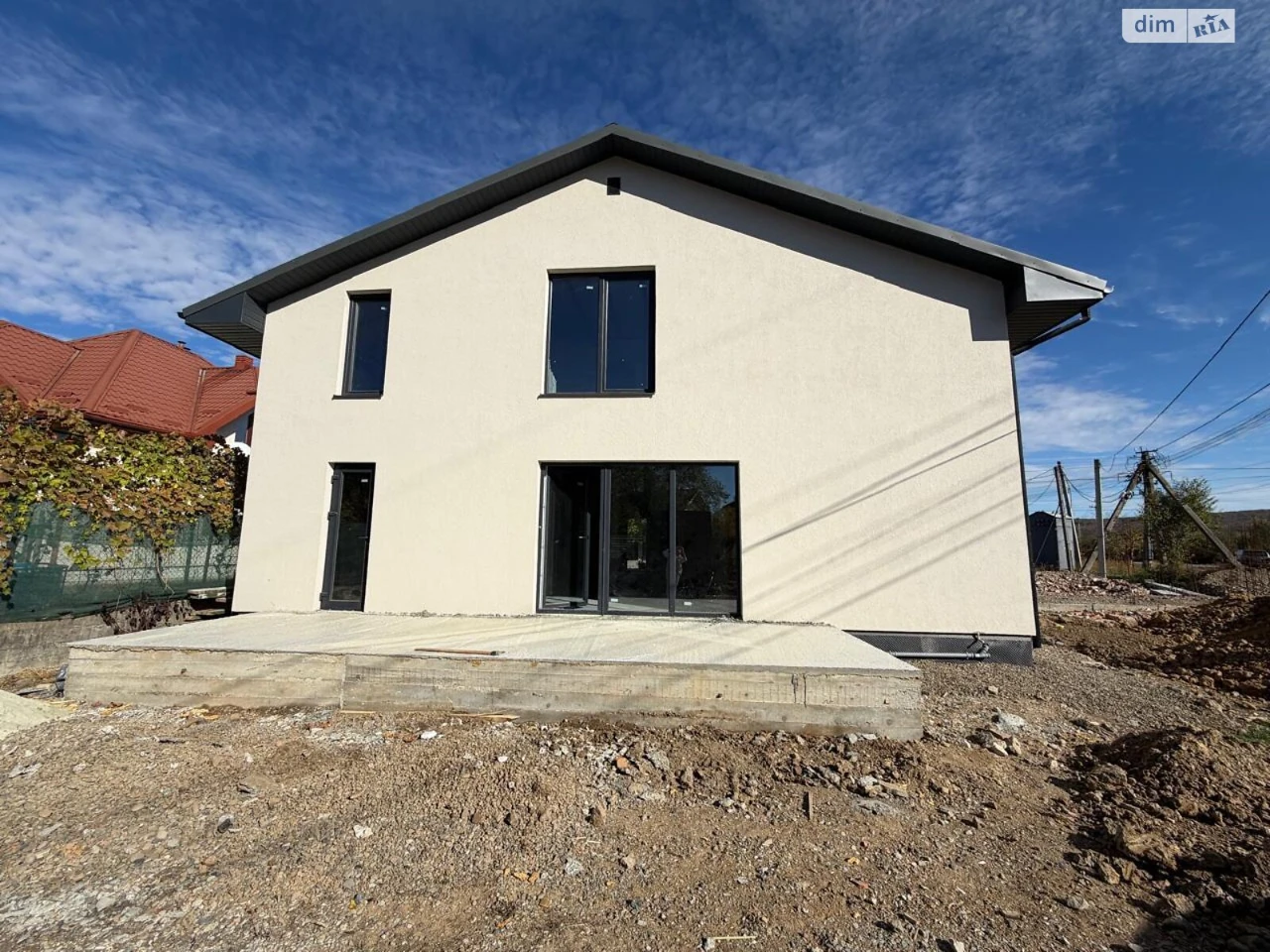 Sale of Duplex, Podlipniki