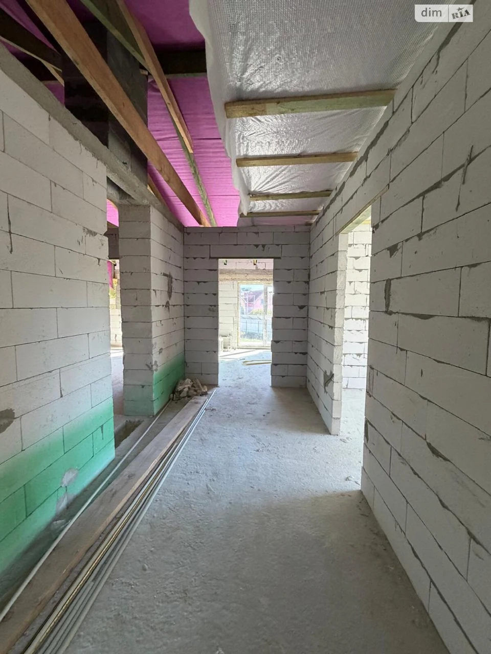 Sale of Duplex, Podlipniki