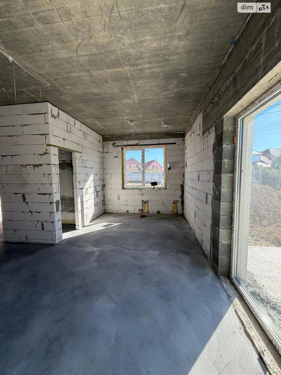 Sale of Duplex, Podlipniki