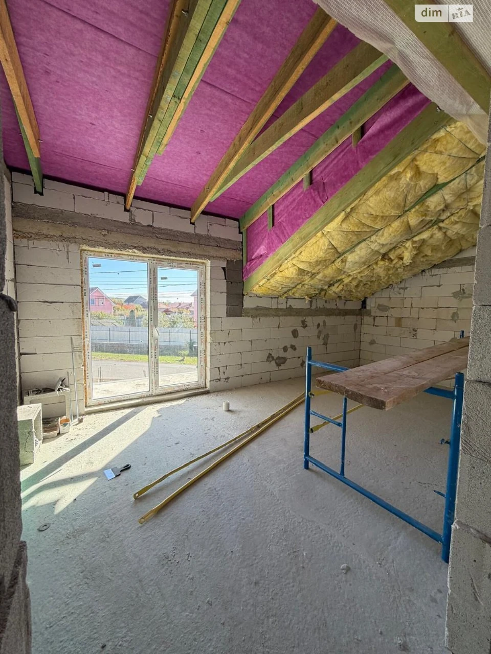 Sale of Duplex, Podlipniki