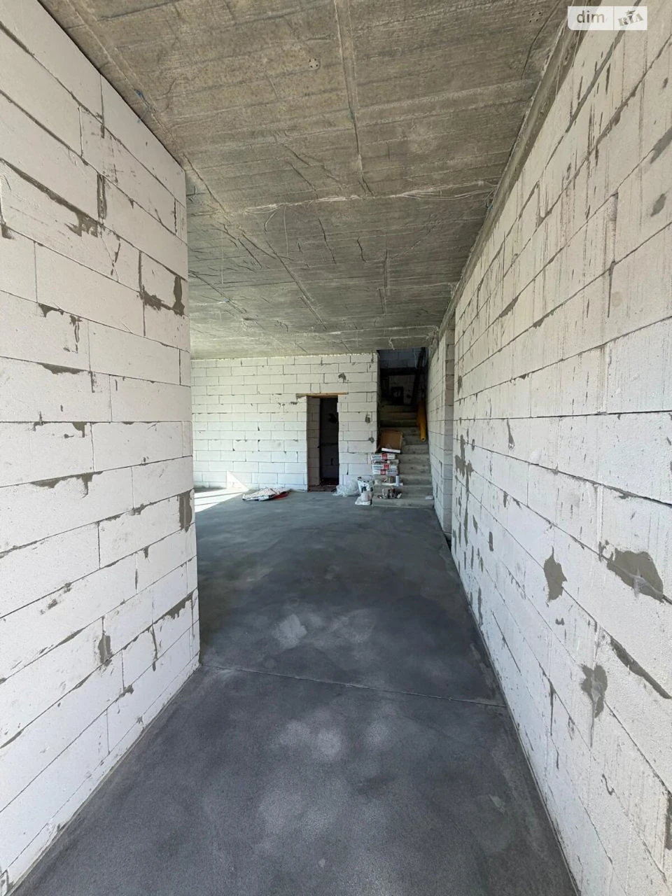 Sale of Duplex, Podlipniki