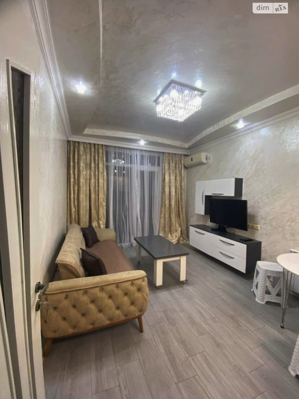 Long-Term Rental Apartment, Klepariv