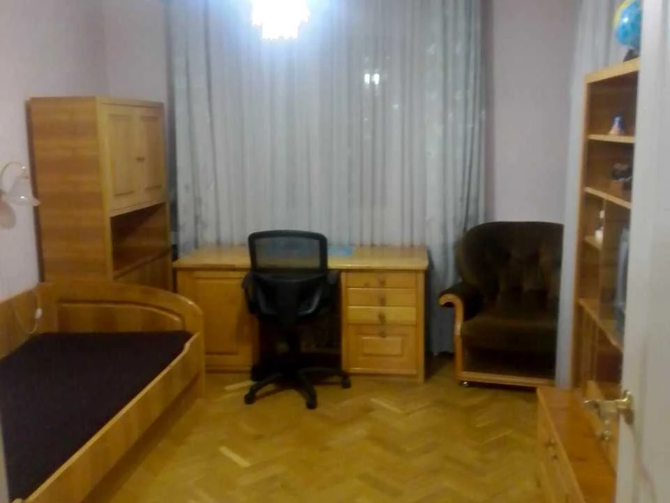 Квартира. Київ, Раїси Окіпної вулиця