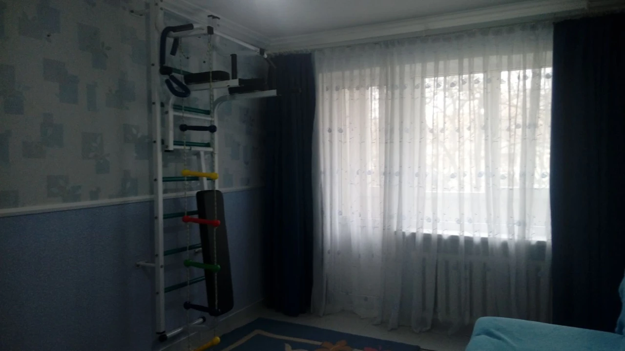 Продається 2-кімнатна квартира 50 кв.м з меблями та технікою (Бочаро