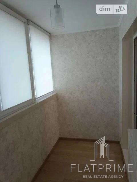 Sale of 3-room apartment 100.6 sq. m on Mykoly Bazhana Ave. 36 •