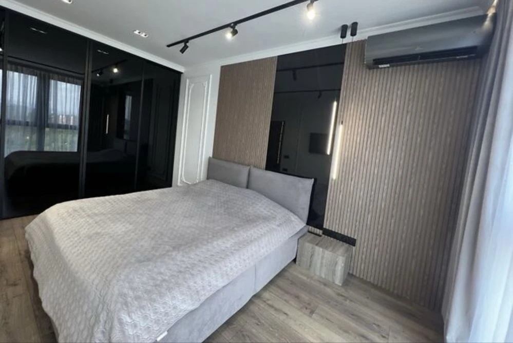 Sale of a 2-bedroom apartment in Park Land Residence