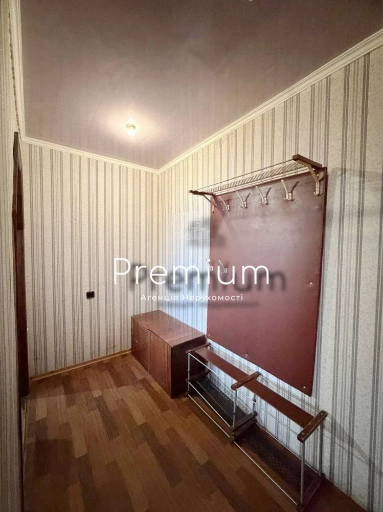 One-bedroom spacious apartment
