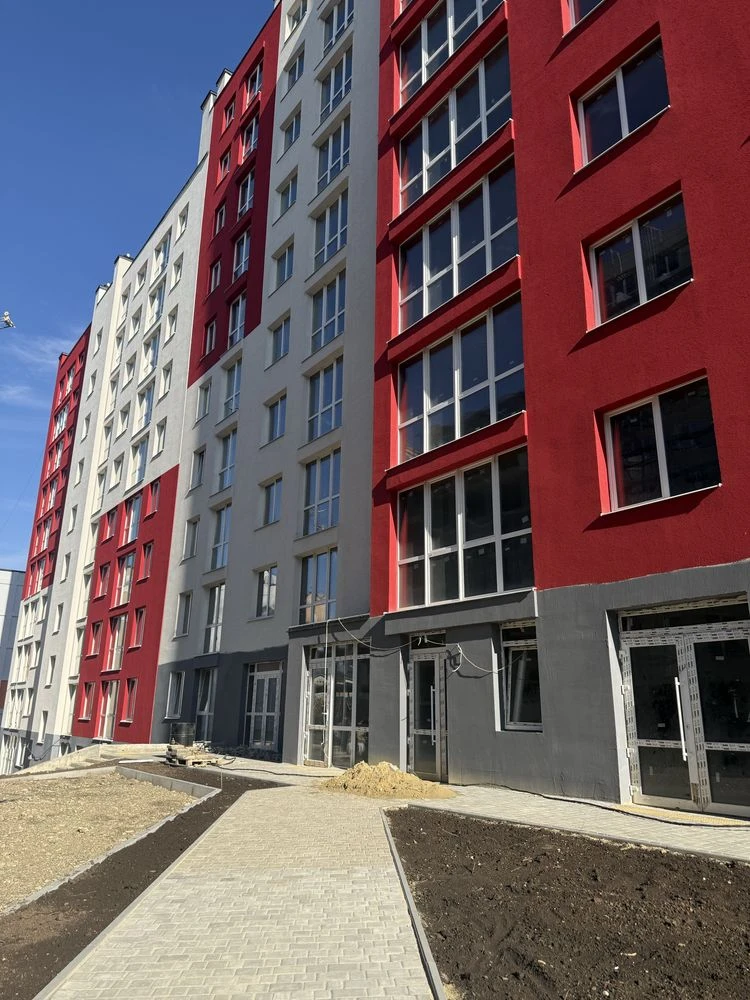 Продается просторная двухкомнатная квартира в новостройке
