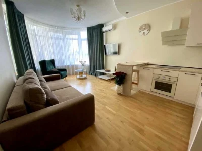 Apartment. Dimitrivska Street, Kyiv