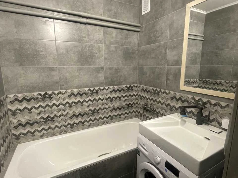Apartment. Revutsky Street, Kyiv