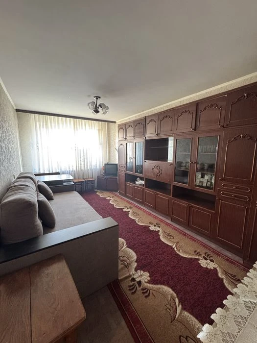 Продам трехкомнатную квартиру Славянка по ул Дмитрия Майбороды.