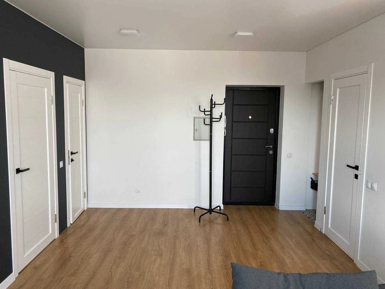 For Sale: 2-bedroom apartment in ЖК Сімейний. Autonomous gas heating.