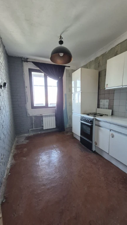Продам 2-комнатную, улучшенной планировки