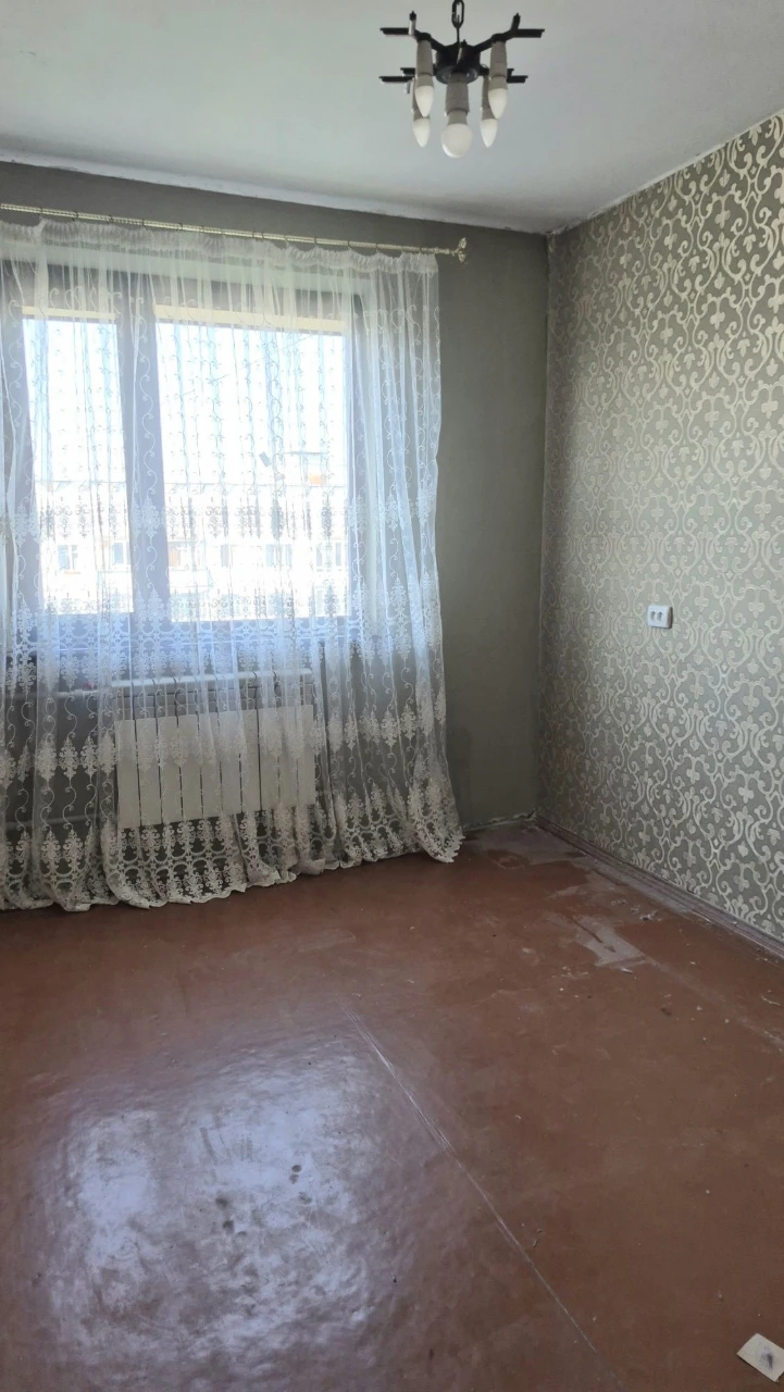 Продам 2-комнатную, улучшенной планировки