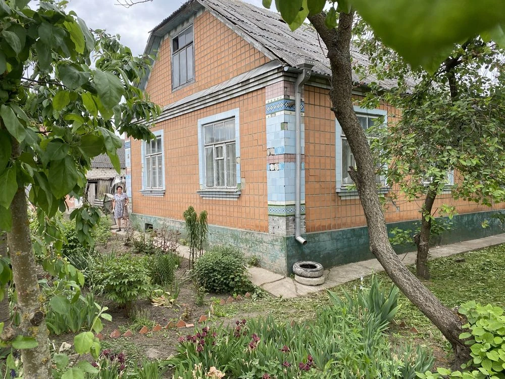 For Sale: Large Brick House 140 sq.m