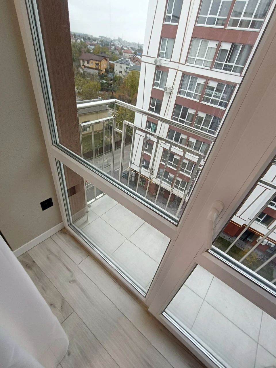 Orishivska Sloboda. 3 bedroom apartment renovated. Owner.