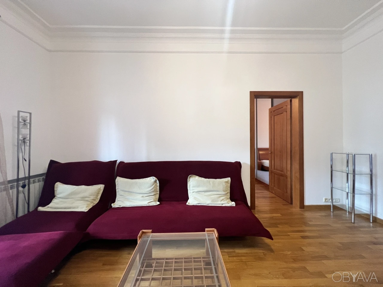 For Rent: Spacious 3-bedroom apartment with a terrace, renovated, in Khreshchatyk