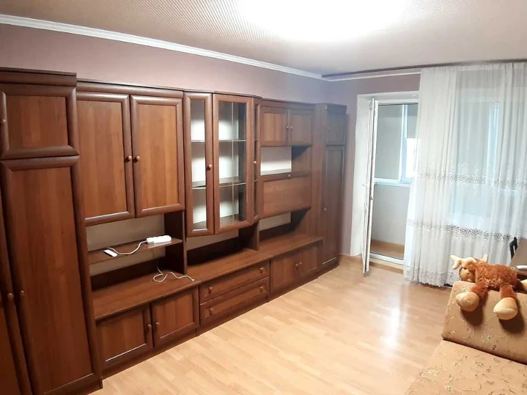 Apartment. Milutenska st. Kyiv