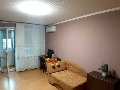 Apartment. Milutenska st. Kyiv