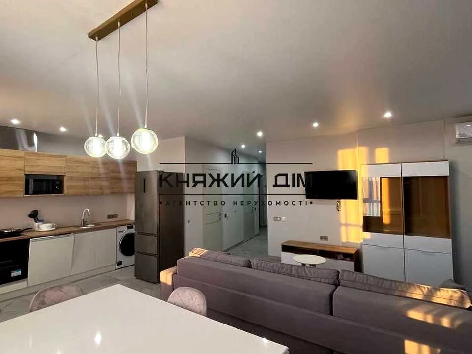 Квартира. Київ, Дніпровська набережна вул.