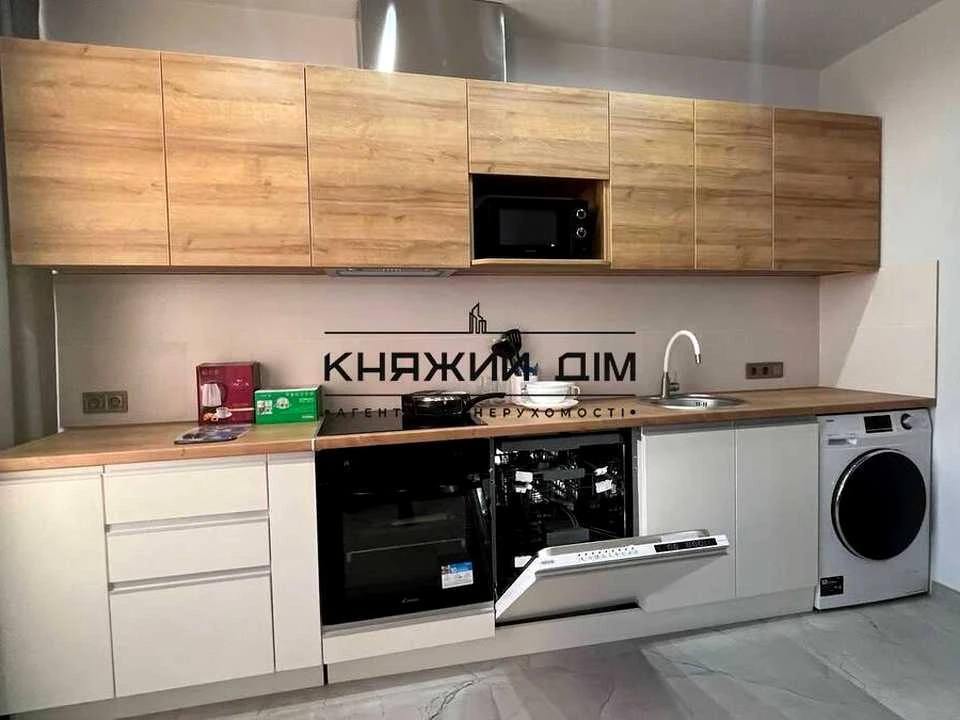 Квартира. Київ, Дніпровська набережна вул.